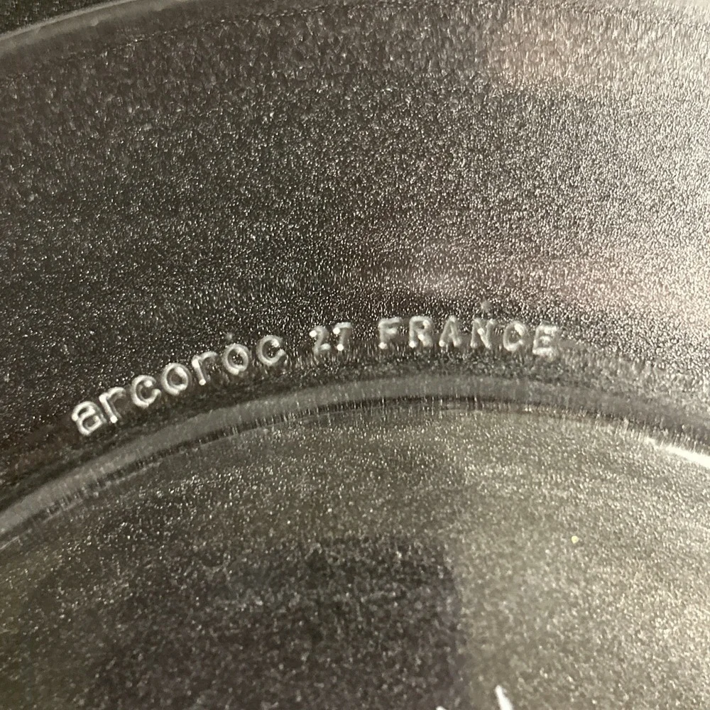 Vintage Arcoroc France Christmas 1982 Glass Plate‎ Children Pray Fireplace 7.5